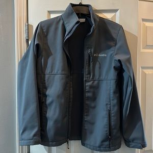 Men’s Columbia wind proof, water repellent jacket: Men’s Small